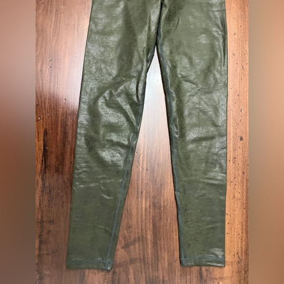Offline By Aerie High Waist Olive Crackle Set Size Small Activewear Athleisure - Picture 6 of 15